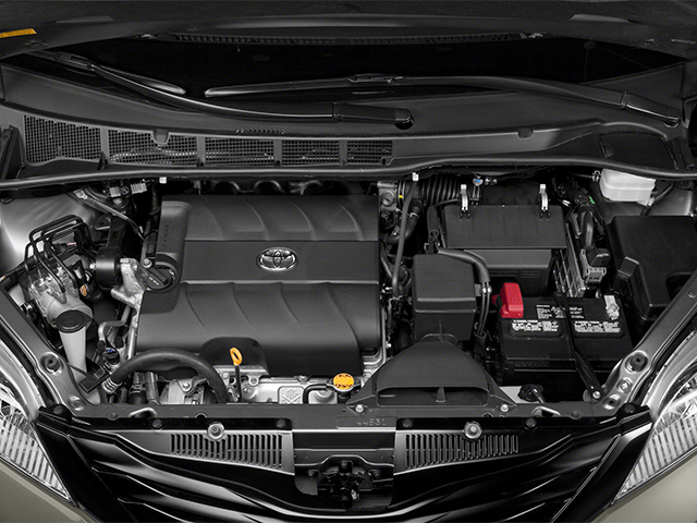 2014 Toyota Sienna XLE 8 Passenger