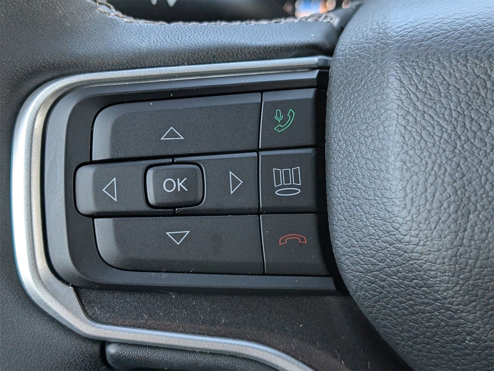 2024 Jeep Wagoneer L Base