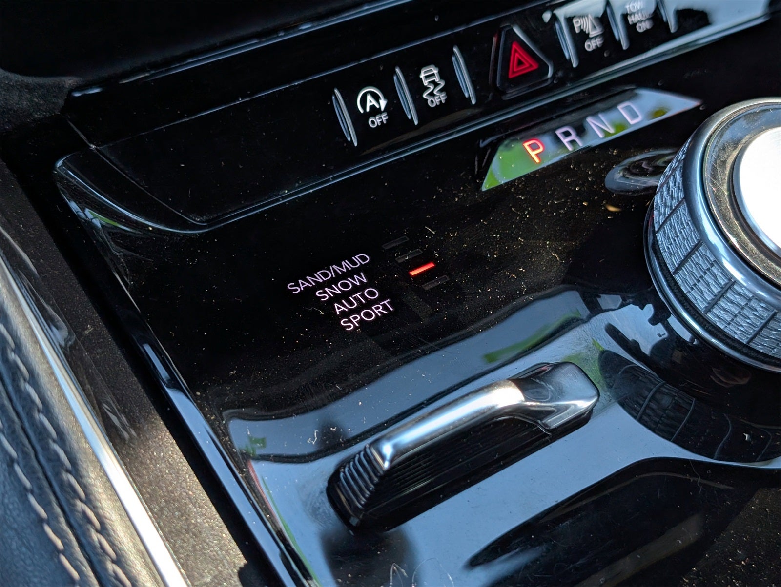 2024 Jeep Wagoneer L Base