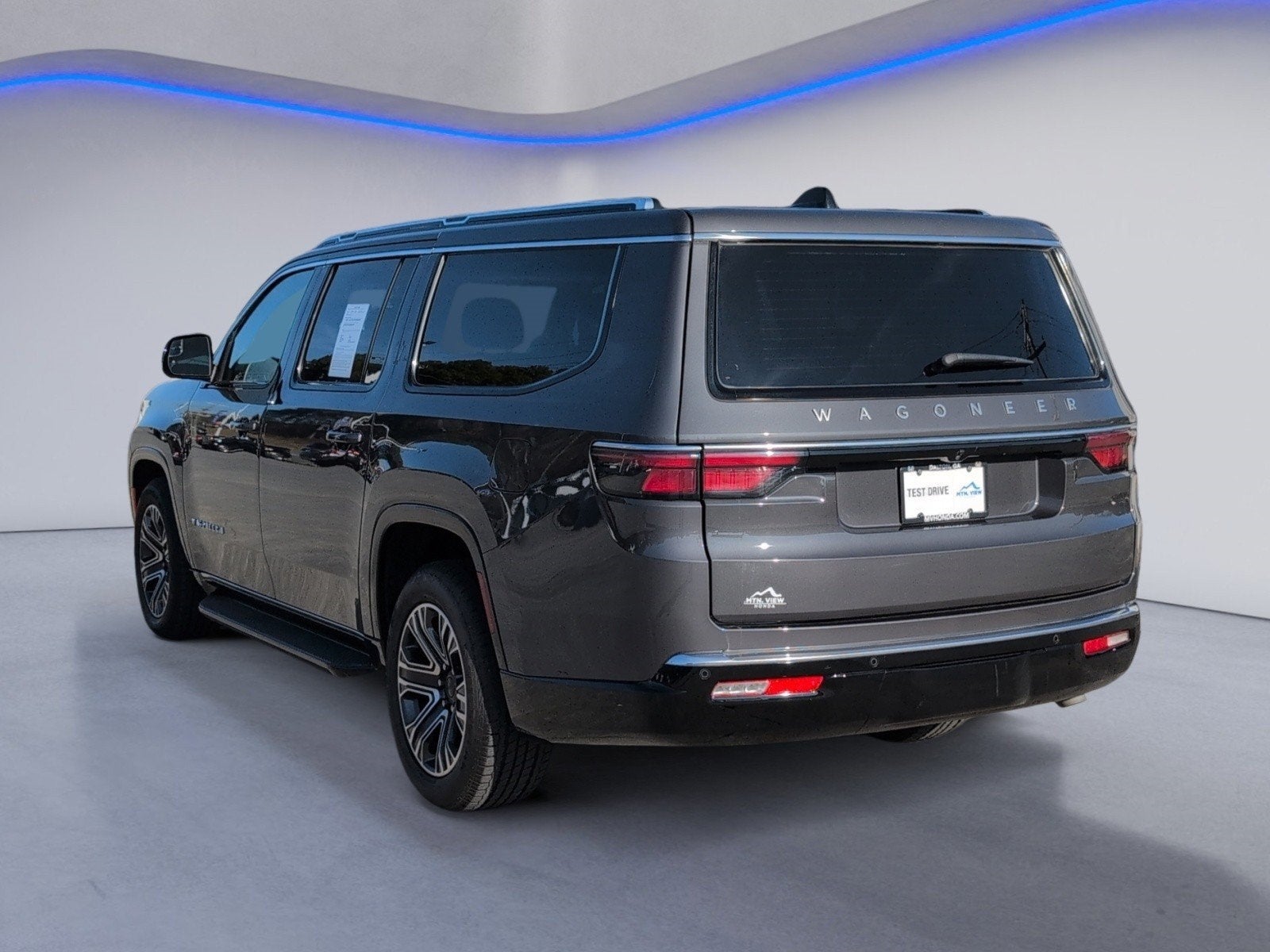 2024 Jeep Wagoneer L Base