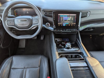 2024 Jeep Wagoneer L Base