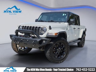 2025 Jeep Gladiator Nighthawk