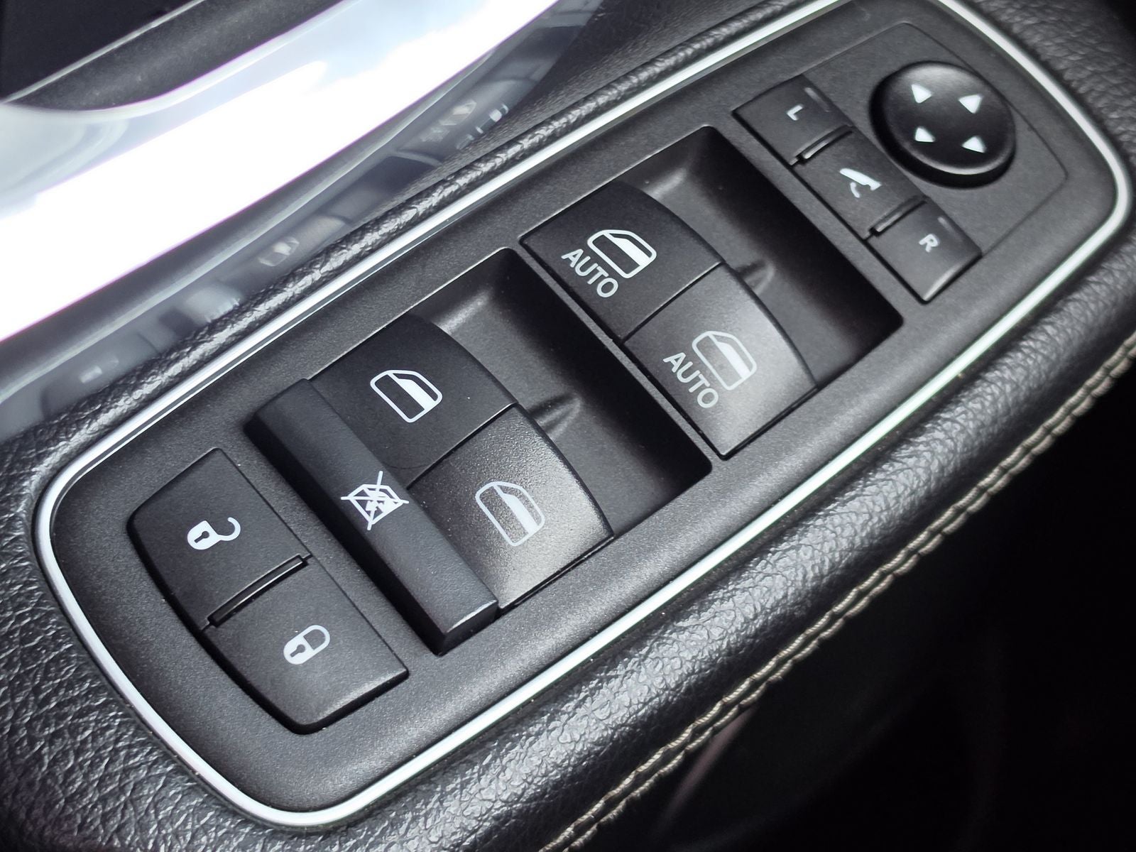 2021 RAM Ram 1500 Pickup Laramie - Photo 18