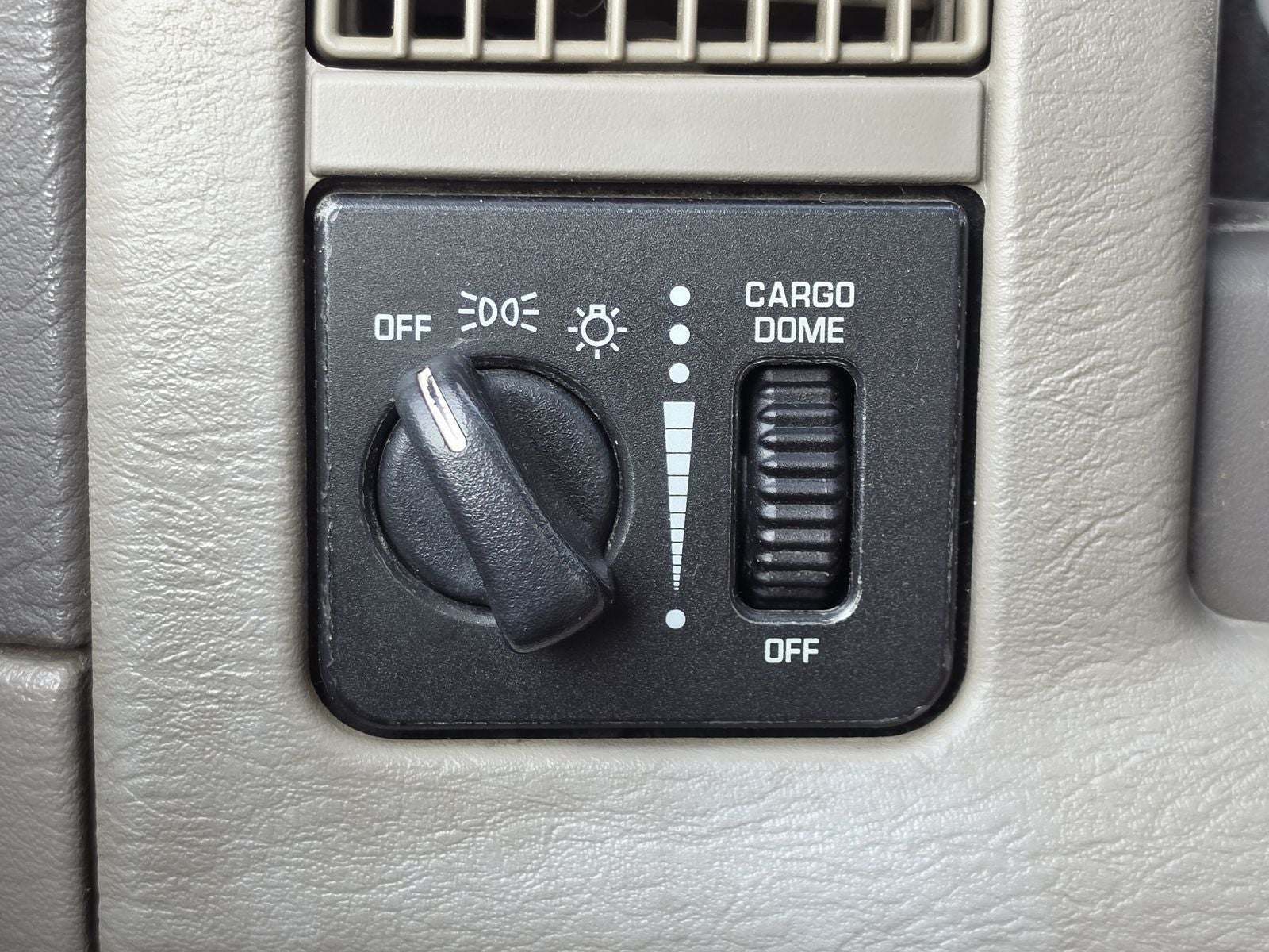 2005 Dodge Ram 1500 ST