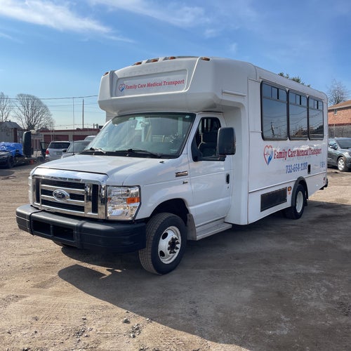 2016 Ford E-450SD Base