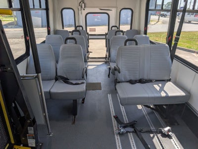 2016 Ford E-450SD Base