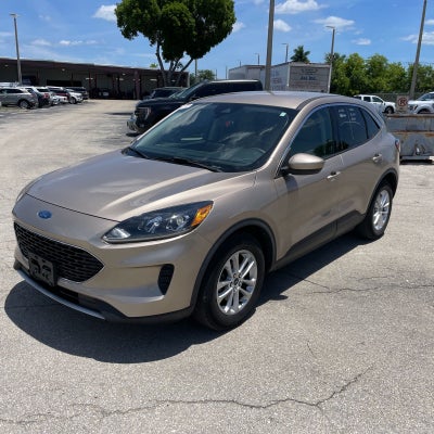 2020 Ford Escape SE