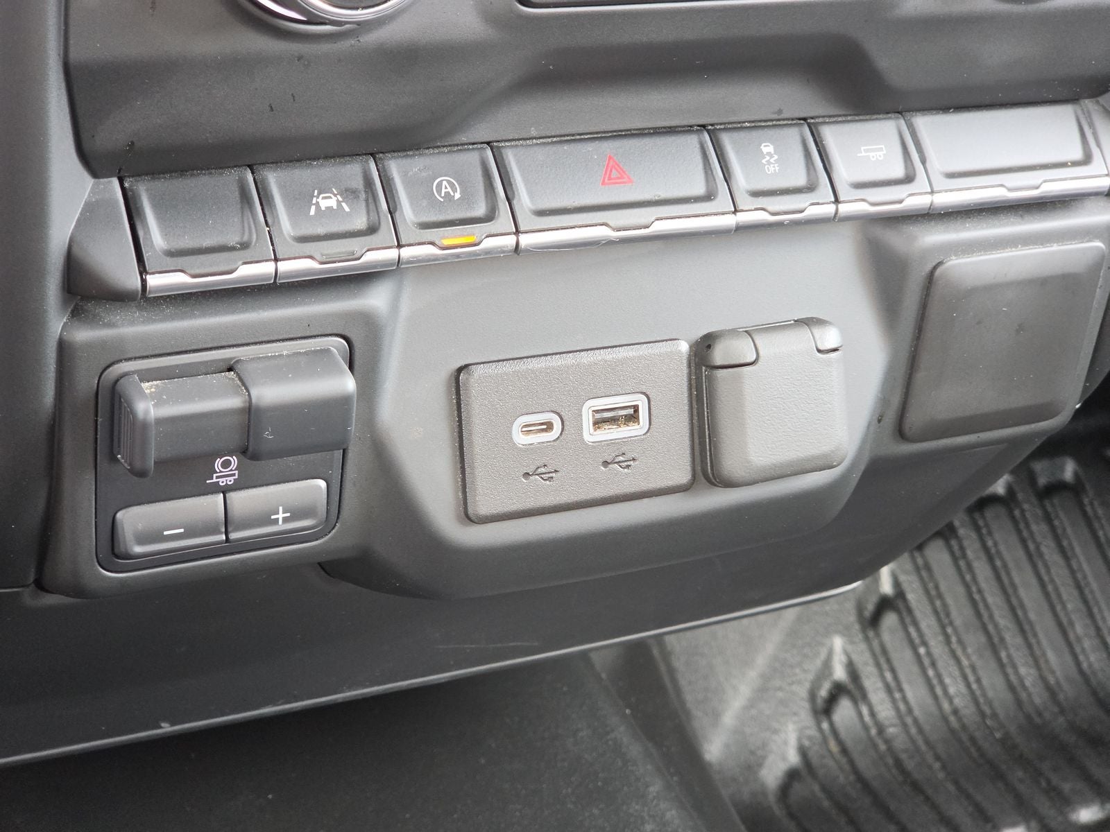 2023 Chevrolet Silverado 1500 WT