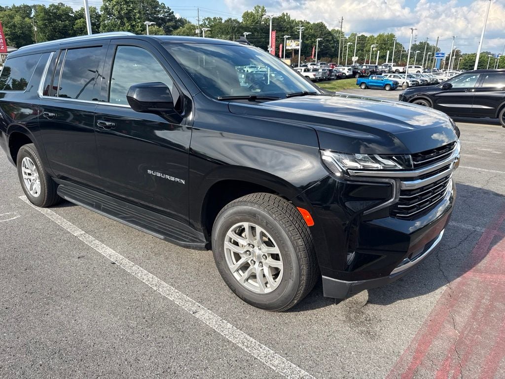 2024 Chevrolet Suburban LT