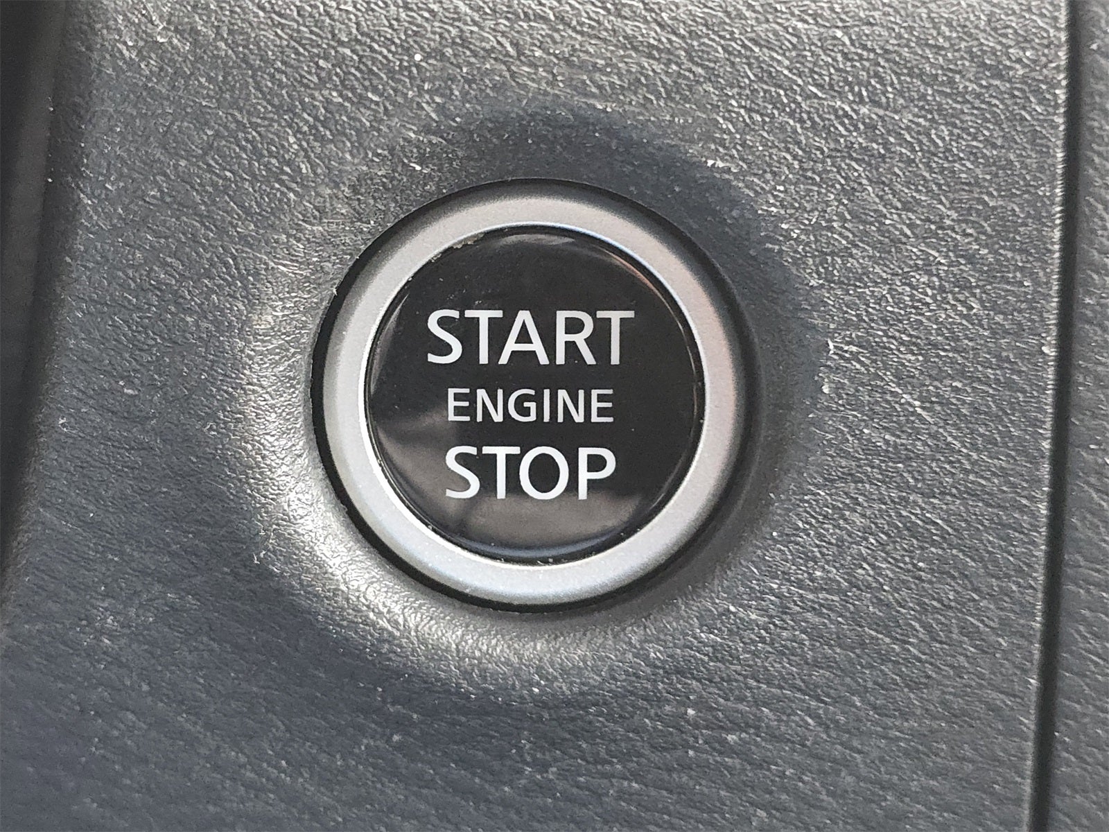 2024 Nissan Frontier SL