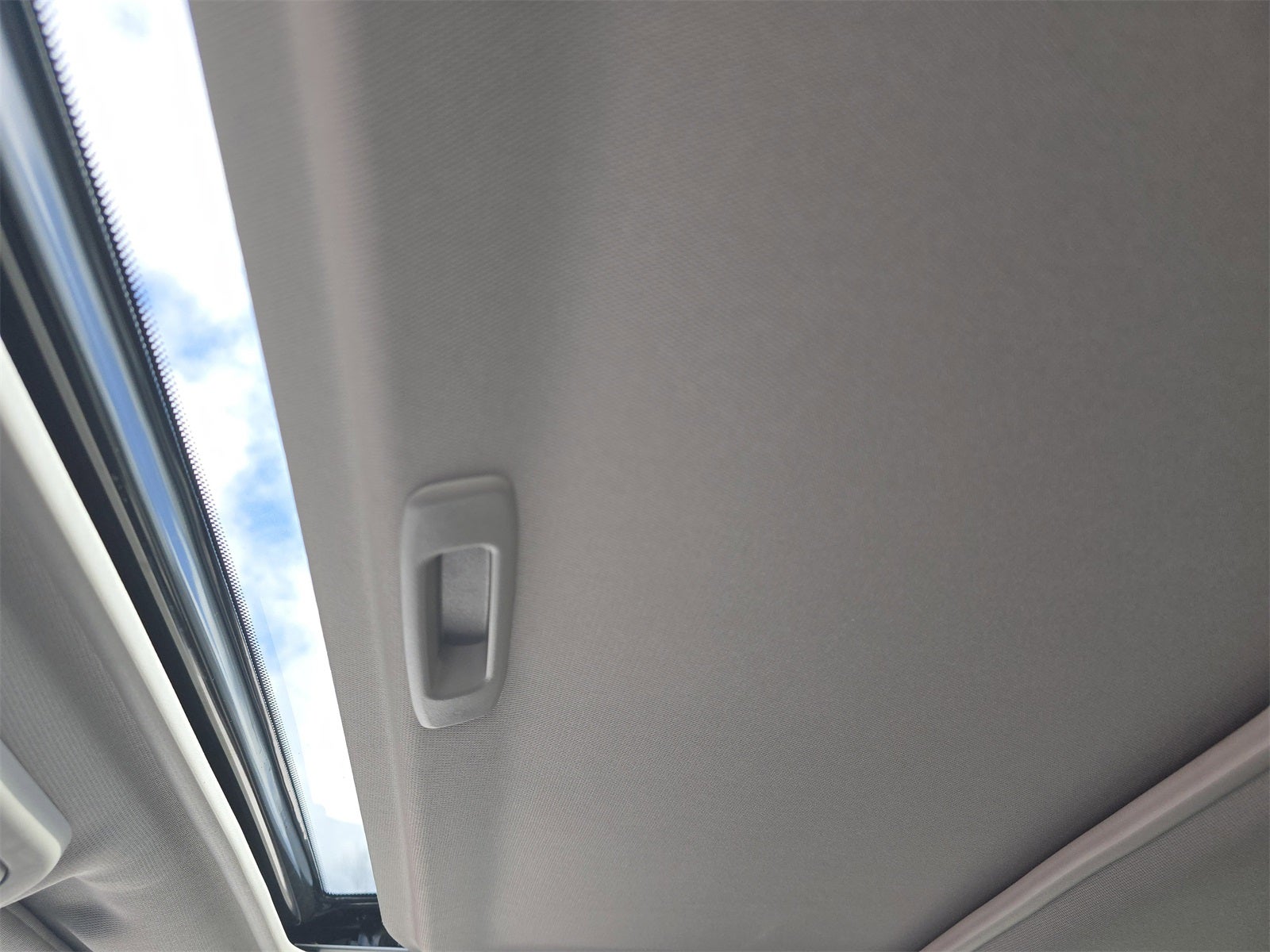 2024 Nissan Frontier SL