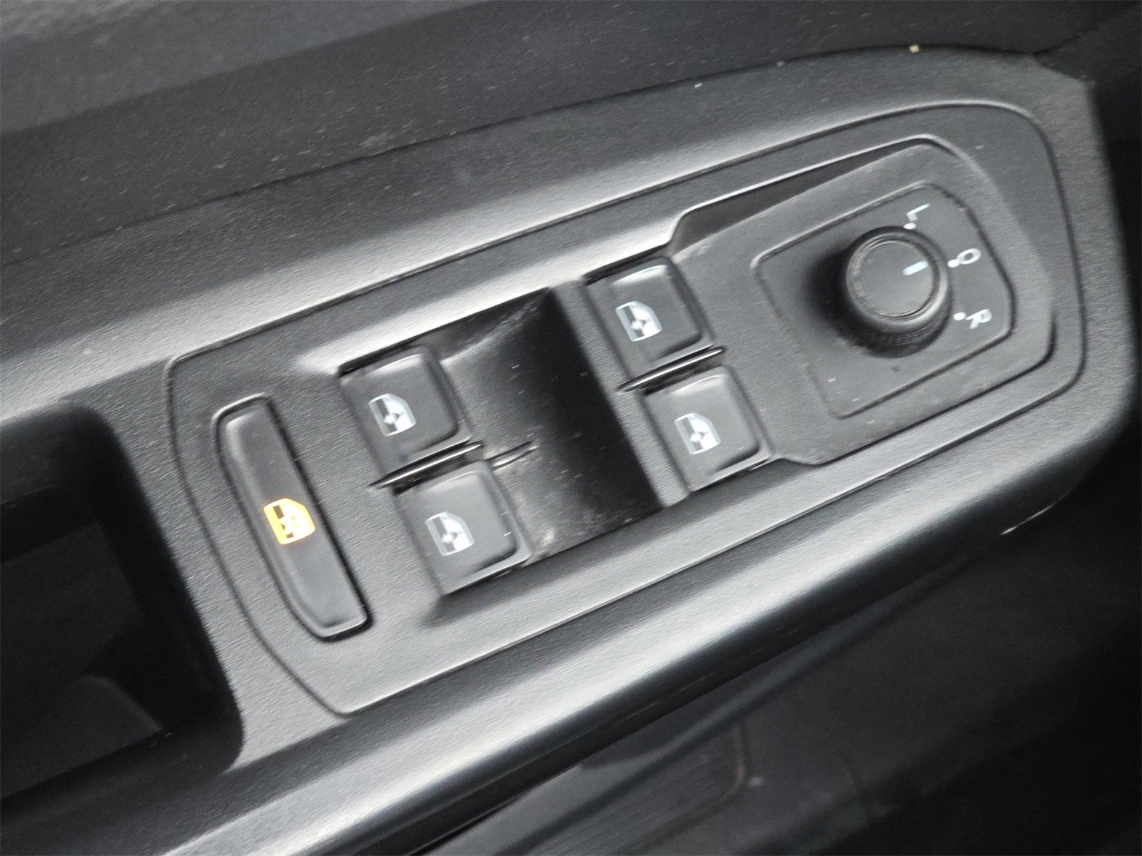 2020 Volkswagen Atlas Cross Sport 3.6L V6 SE w/Technology 4Motion