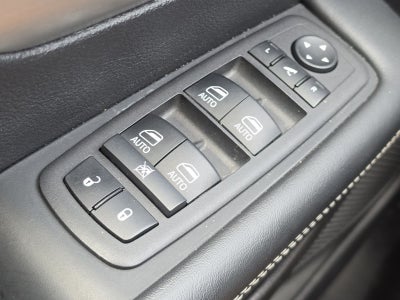 2024 Chrysler Pacifica Hybrid Select Premium S Appearance