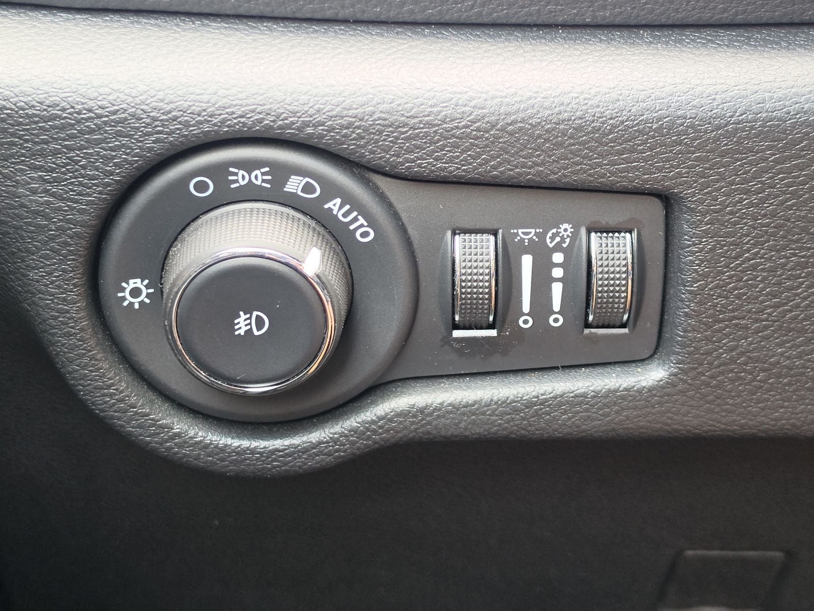 2024 Chrysler Pacifica Hybrid Select Premium S Appearance