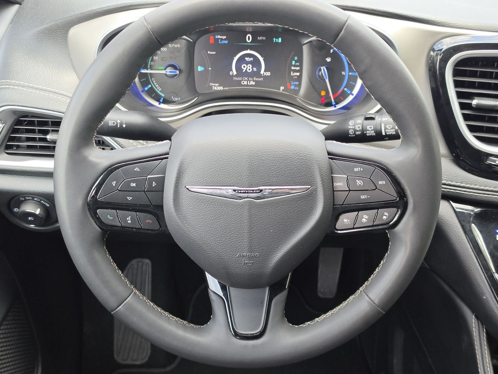 2024 Chrysler Pacifica Hybrid Select Premium S Appearance
