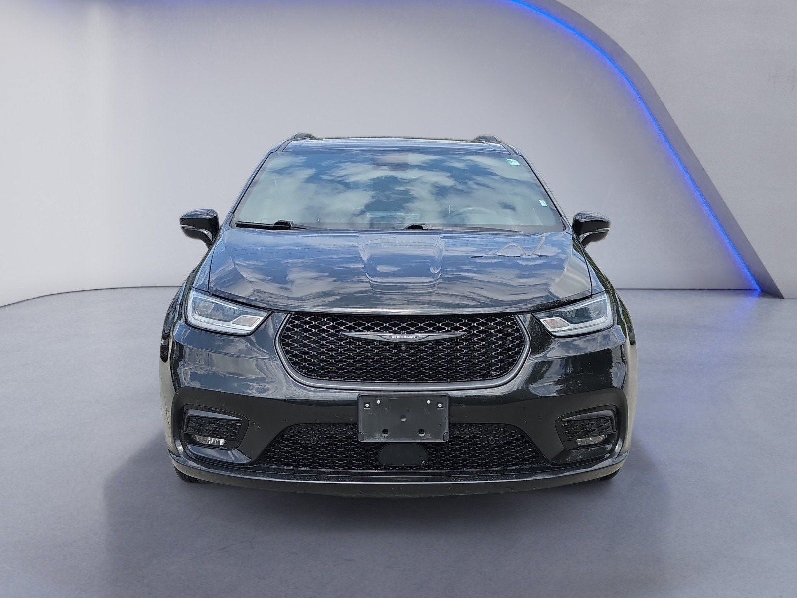 2024 Chrysler Pacifica Hybrid Select Premium S Appearance