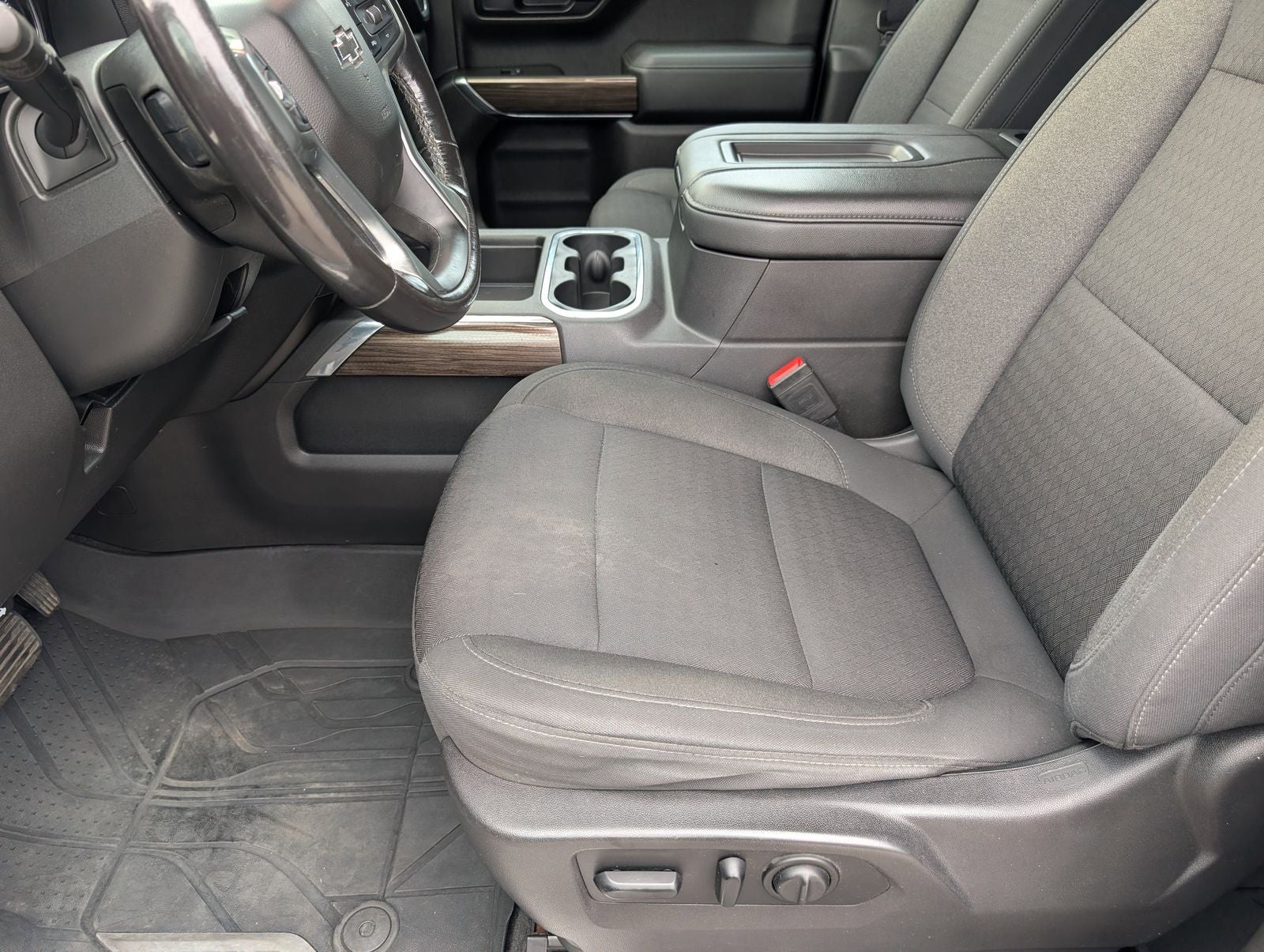 2020 Chevrolet Silverado 1500 RST - Photo 11