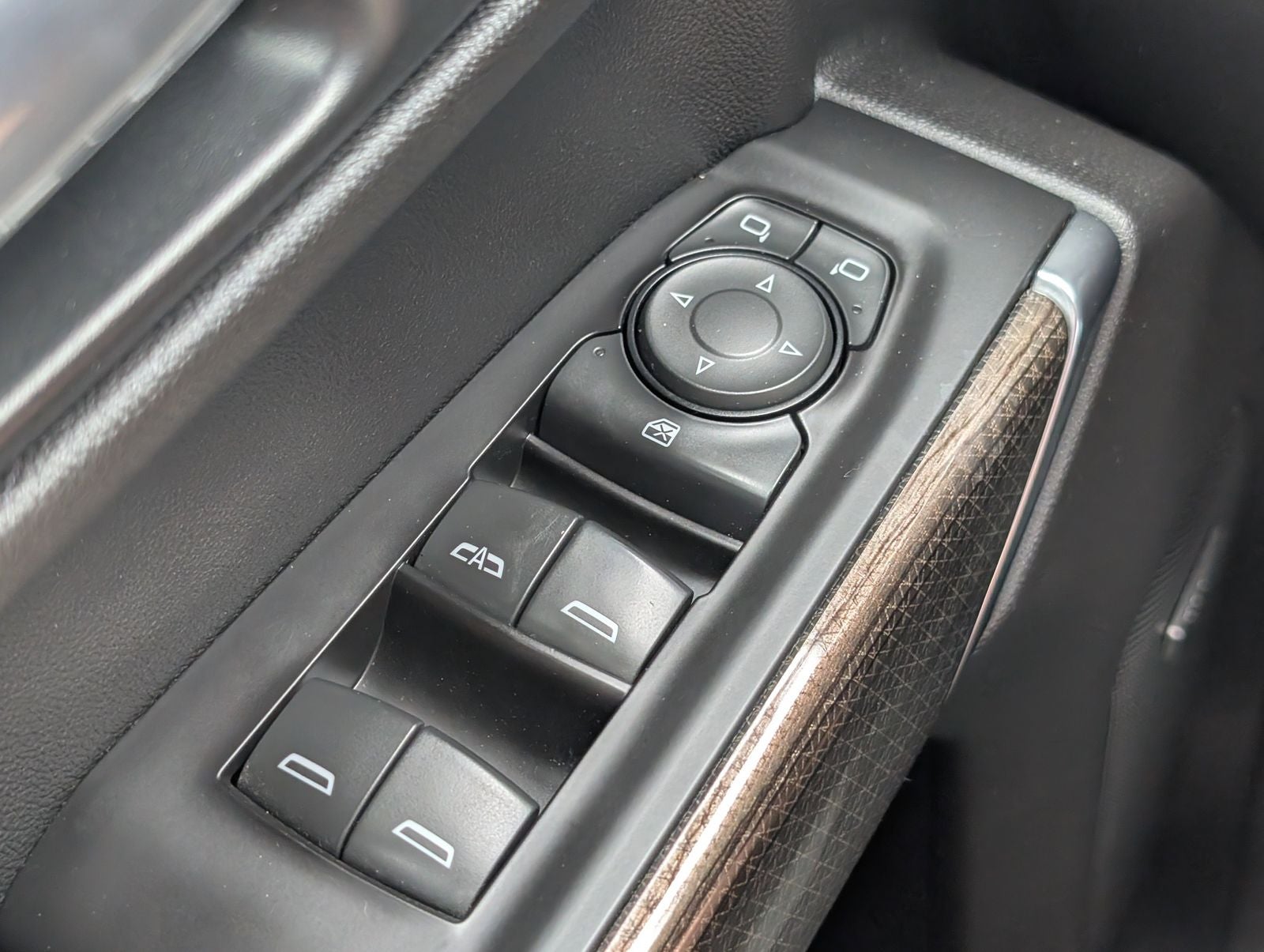 2020 Chevrolet Silverado 1500 RST - Photo 13