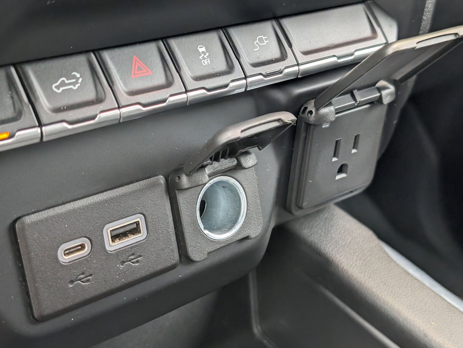 2020 Chevrolet Silverado 1500 RST - Photo 26