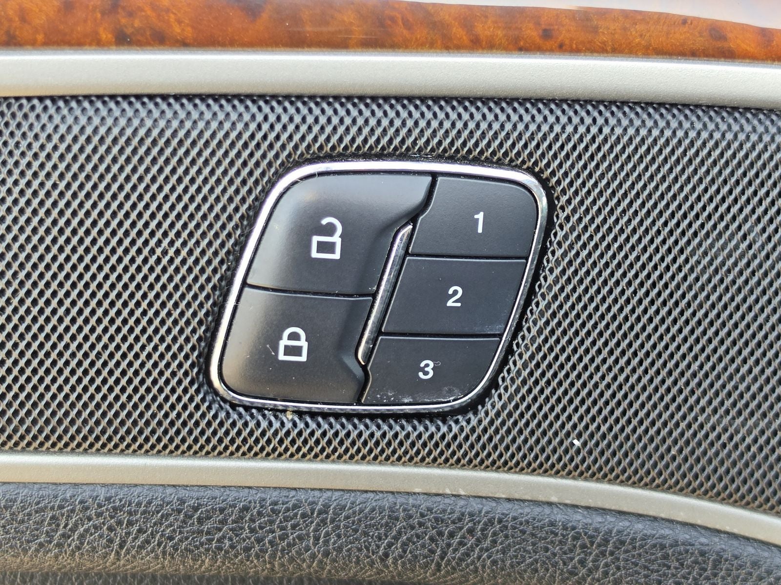 2016 Lincoln MKZ Hybrid Base