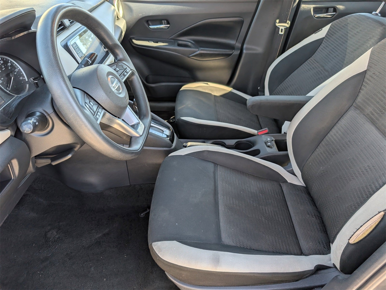 2020 Nissan Versa 1.6 SV