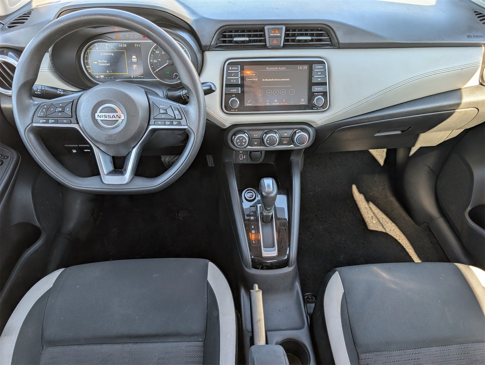 2020 Nissan Versa 1.6 SV