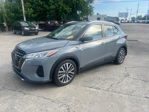 2022 Nissan Kicks SV