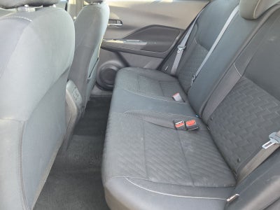 2022 Nissan Kicks SV