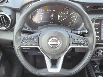 2022 Nissan Kicks SV