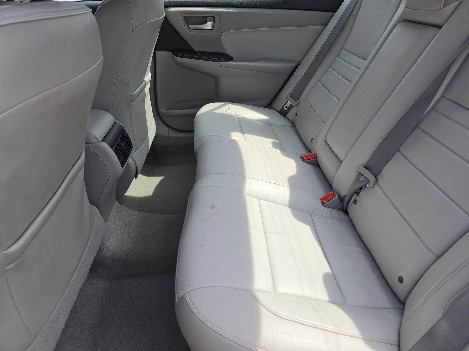 2016 Toyota Camry Hybrid XLE