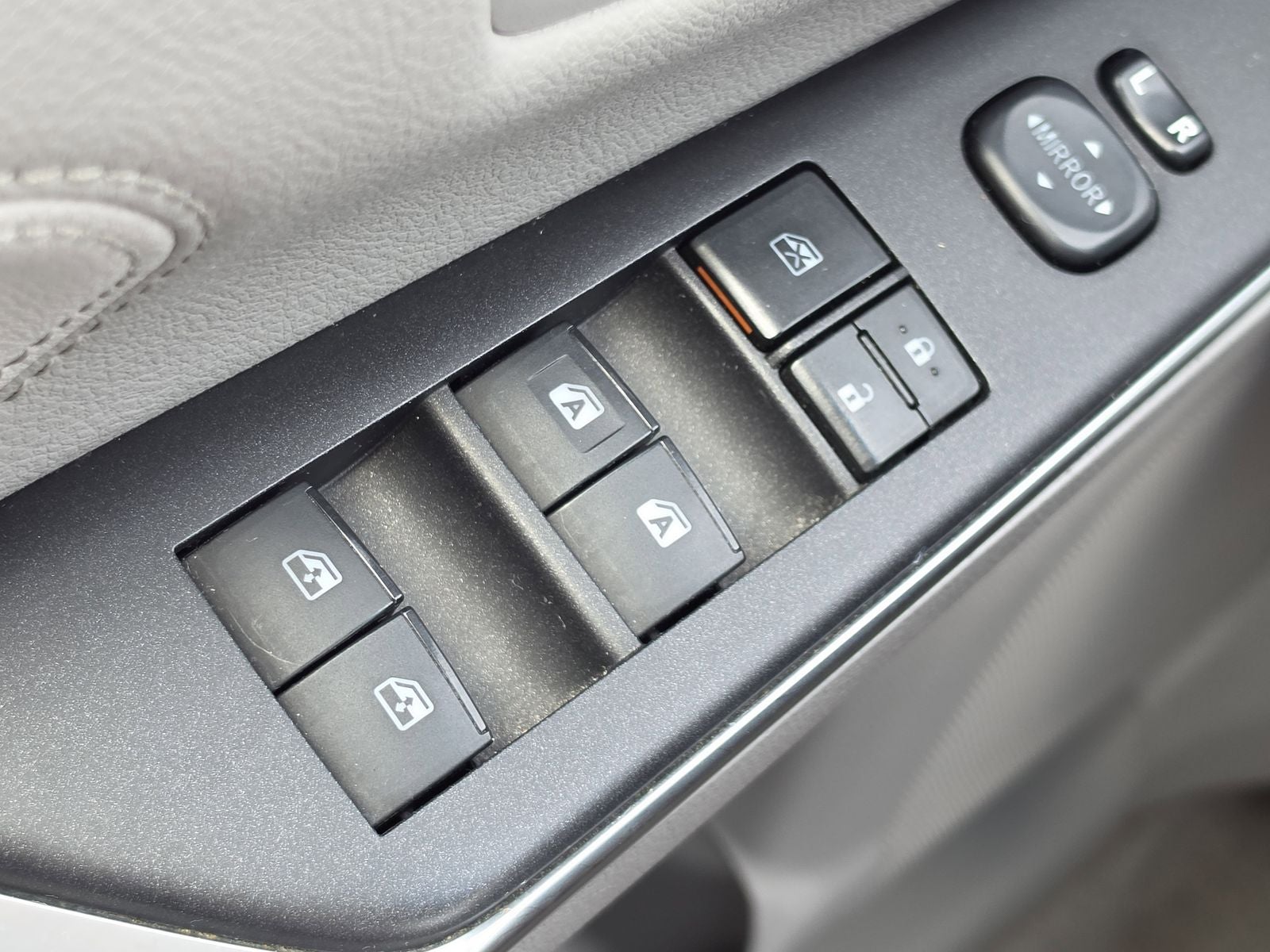 2016 Toyota Camry Hybrid XLE