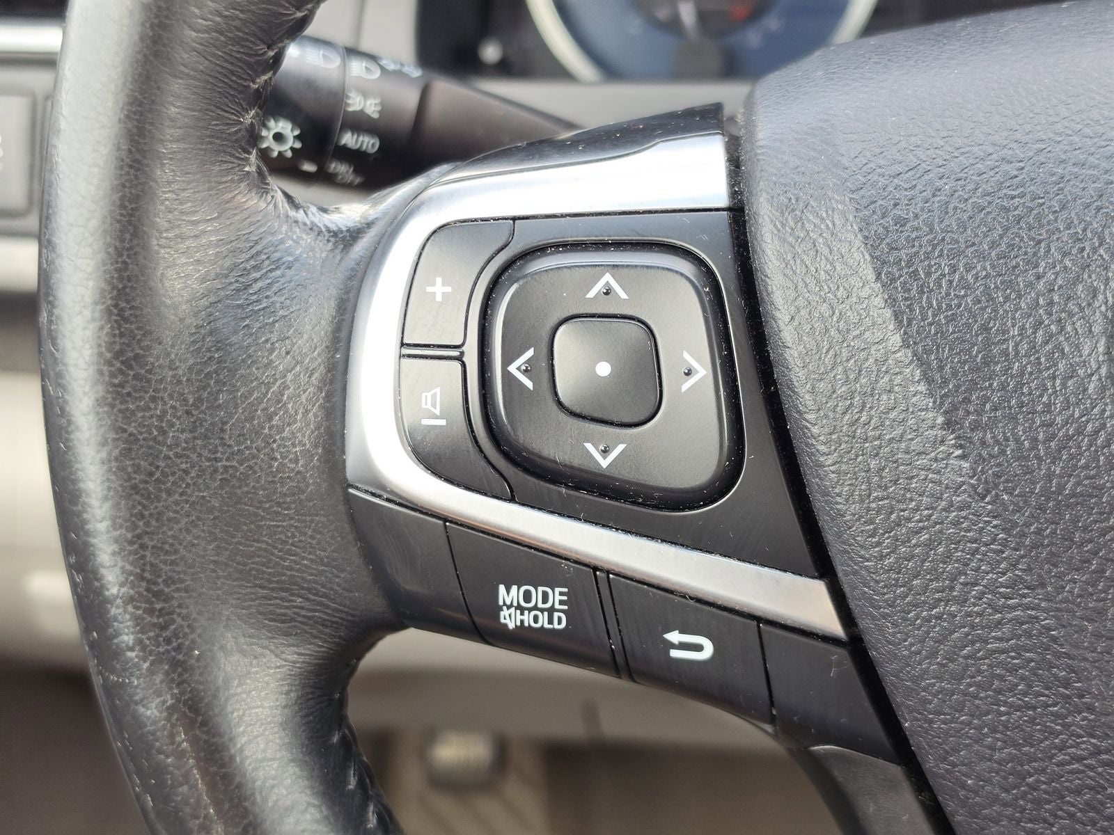 2016 Toyota Camry Hybrid XLE