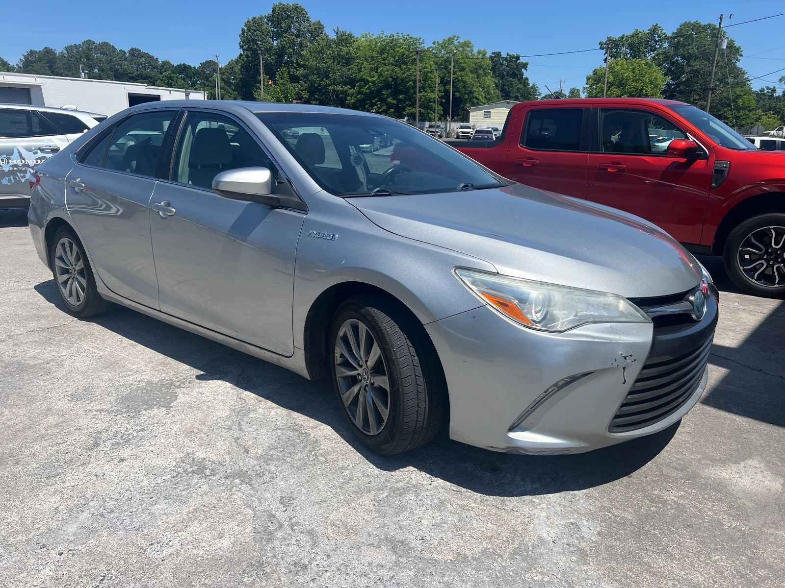 2016 Toyota Camry Hybrid XLE