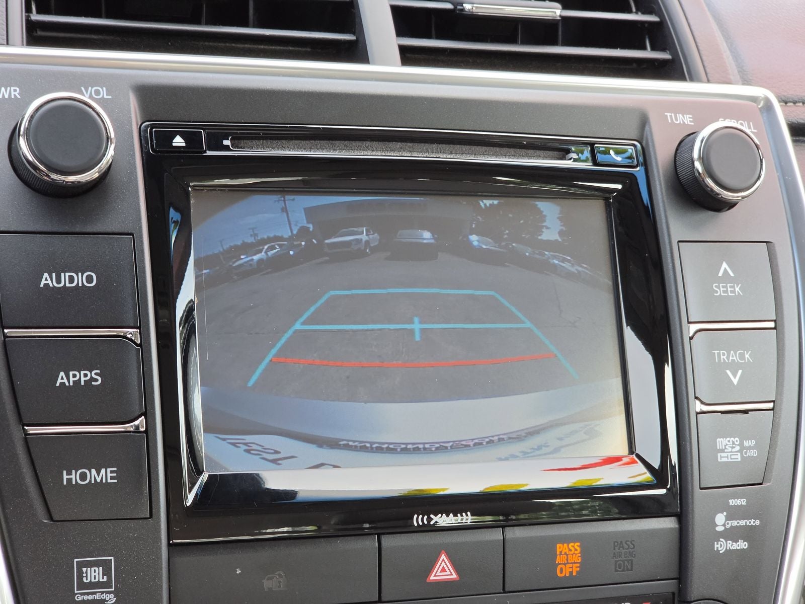2016 Toyota Camry Hybrid XLE