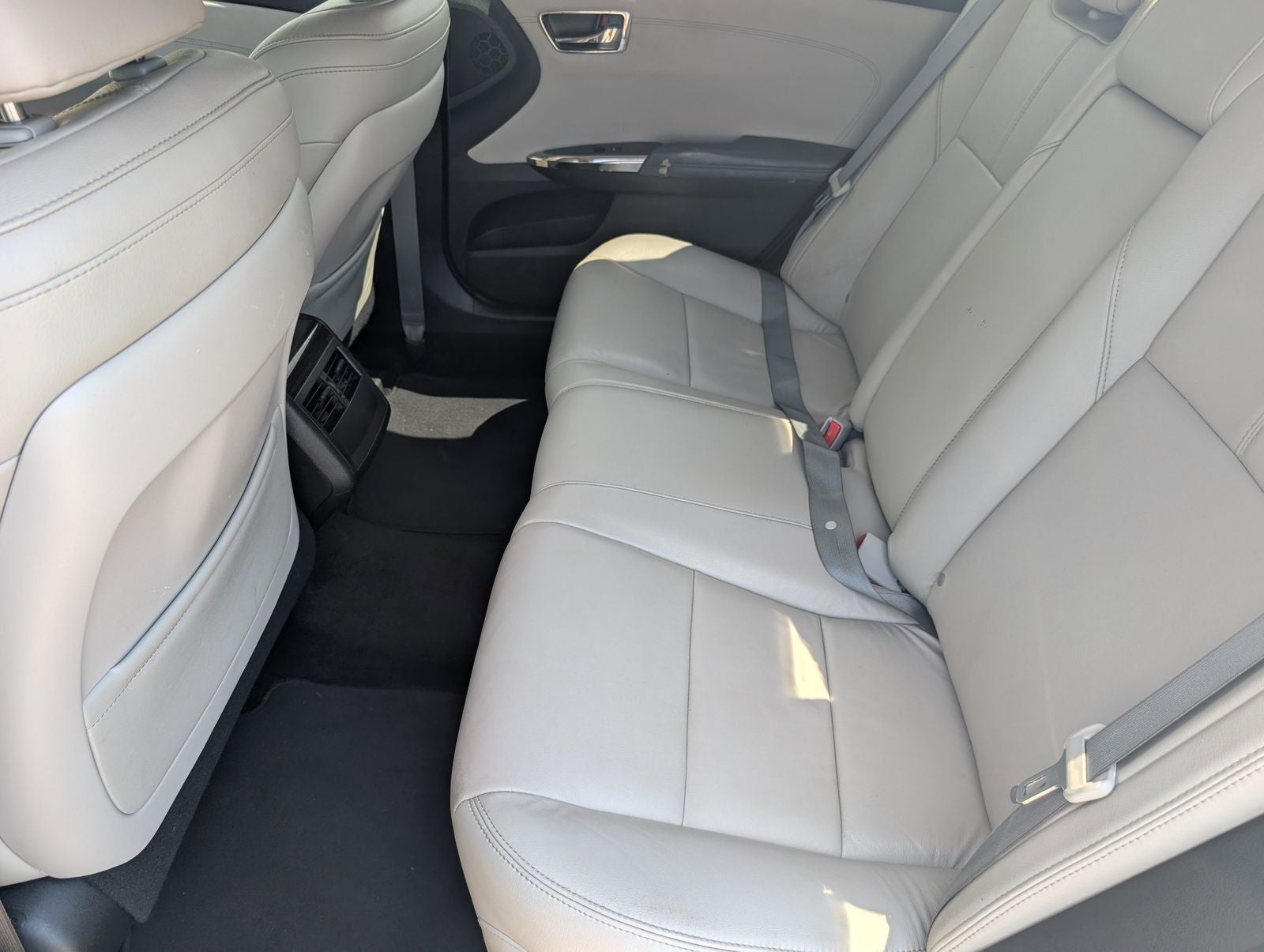2015 Toyota Avalon XLE