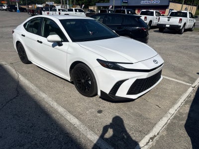 2025 Toyota Camry SE