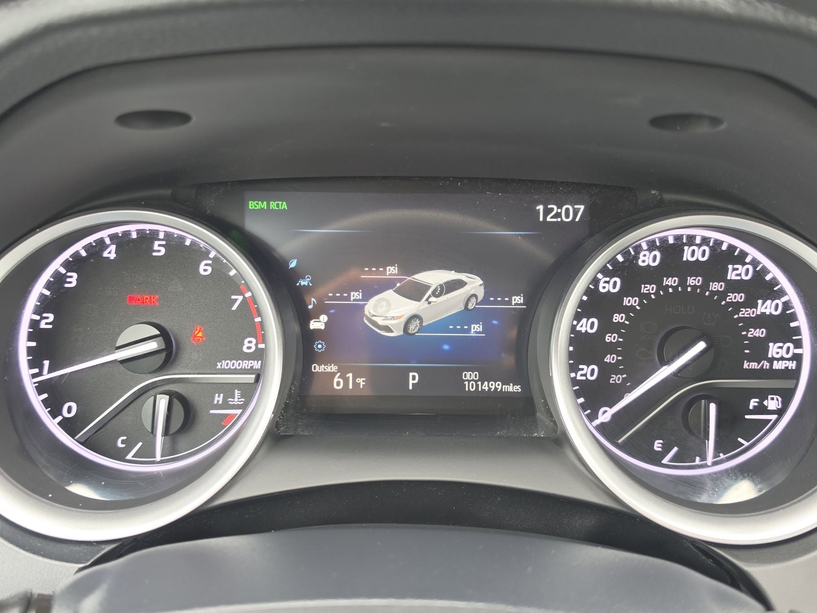 2023 Toyota Camry XLE - Photo 18