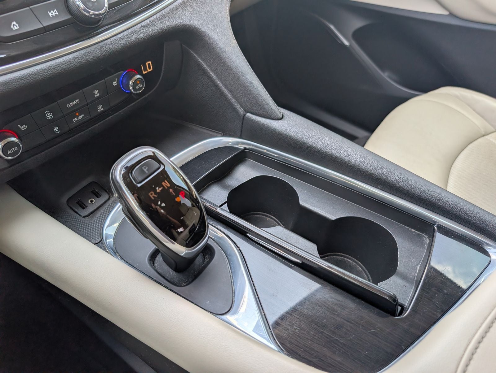 2019 Buick Enclave Essence
