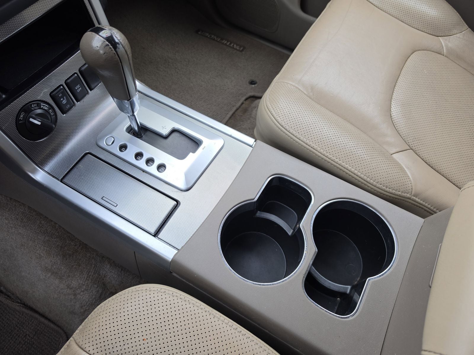 2011 Nissan Pathfinder Silver