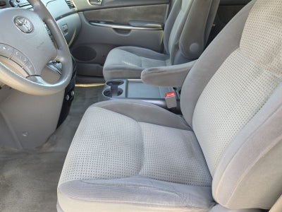 2010 Toyota Sienna LE