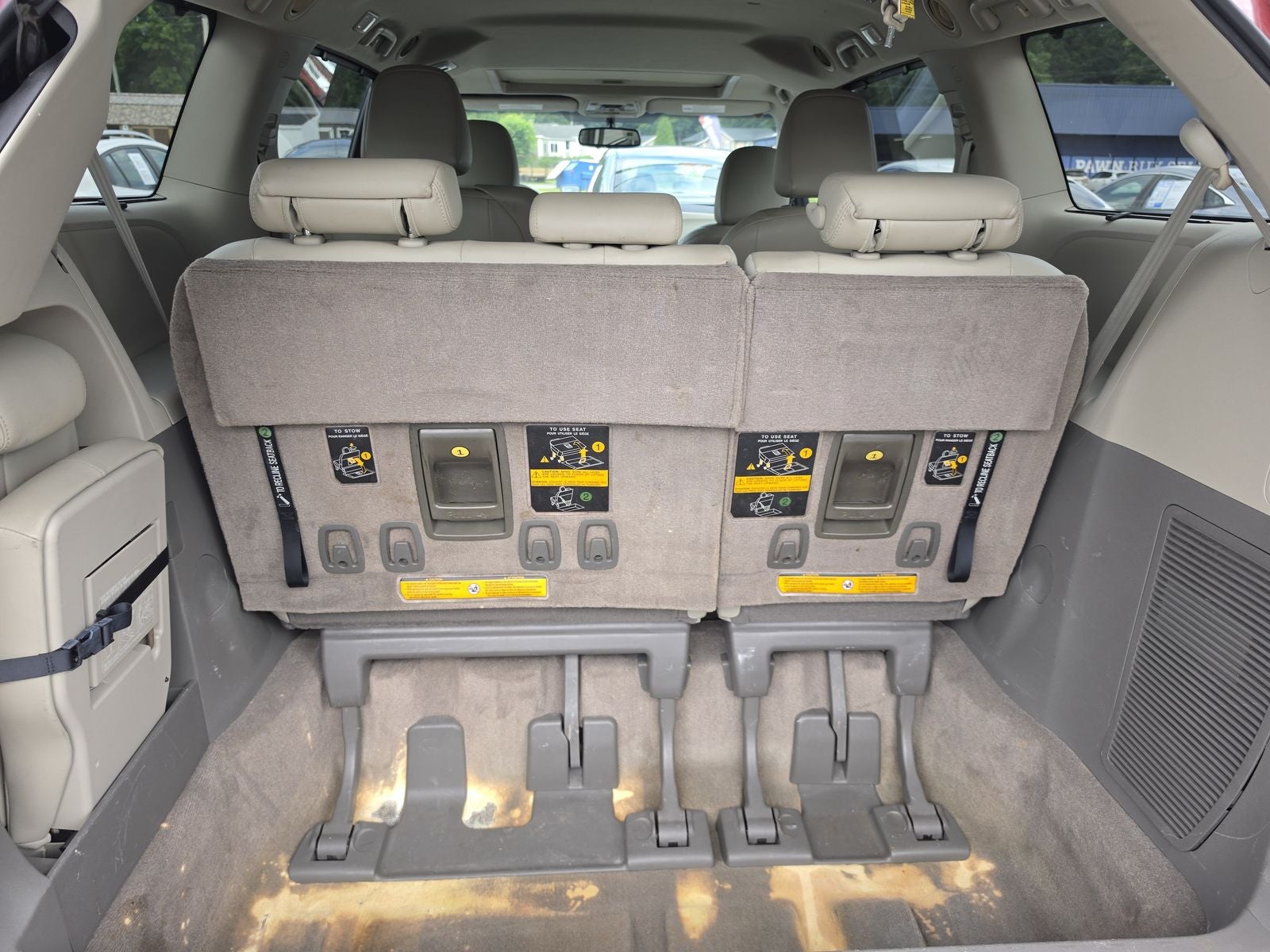 2014 Toyota Sienna XLE 8 Passenger