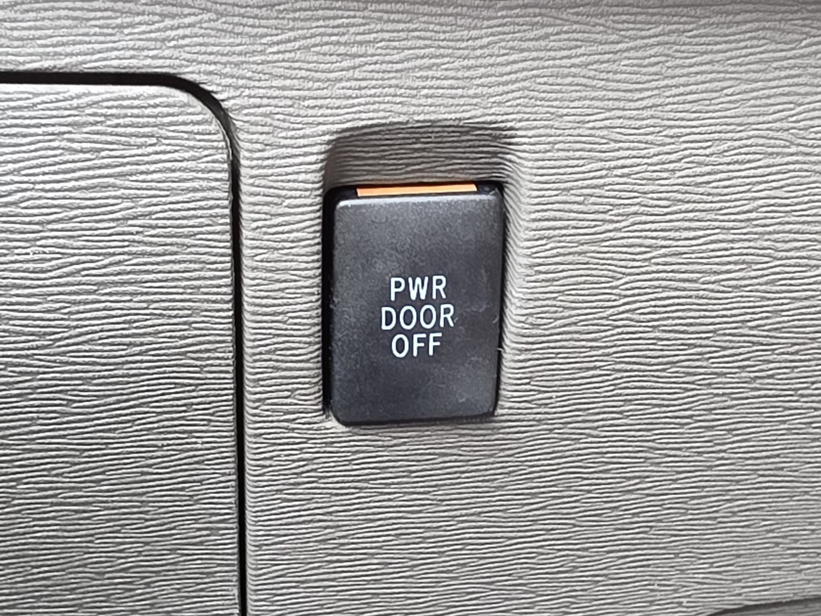 2014 Toyota Sienna XLE 8 Passenger