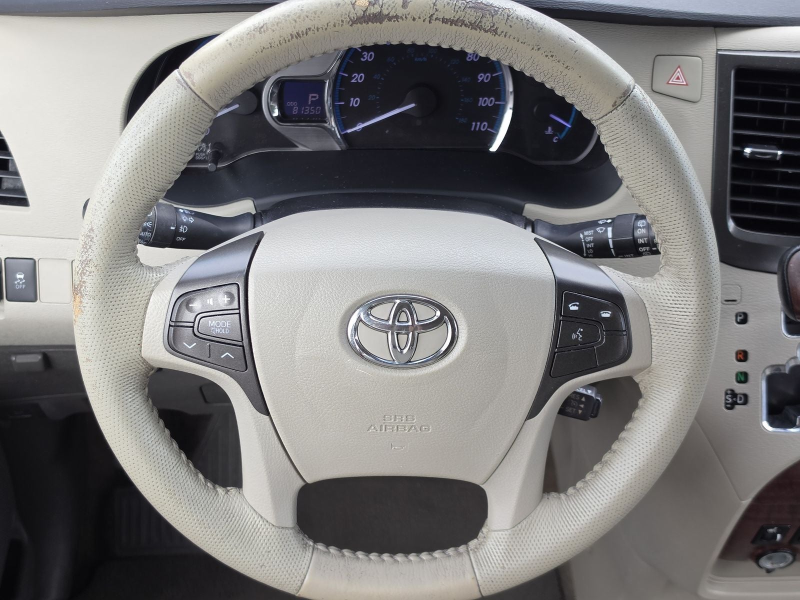 2014 Toyota Sienna XLE 8 Passenger