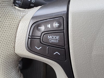 2014 Toyota Sienna XLE 8 Passenger