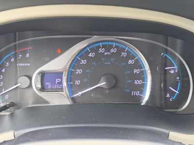 2014 Toyota Sienna XLE 8 Passenger