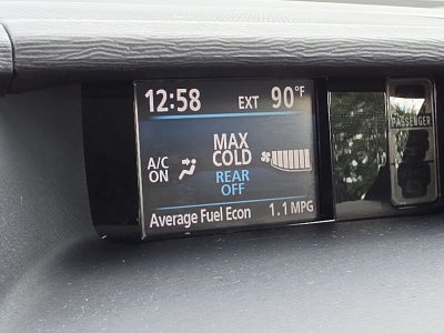 2014 Toyota Sienna XLE 8 Passenger