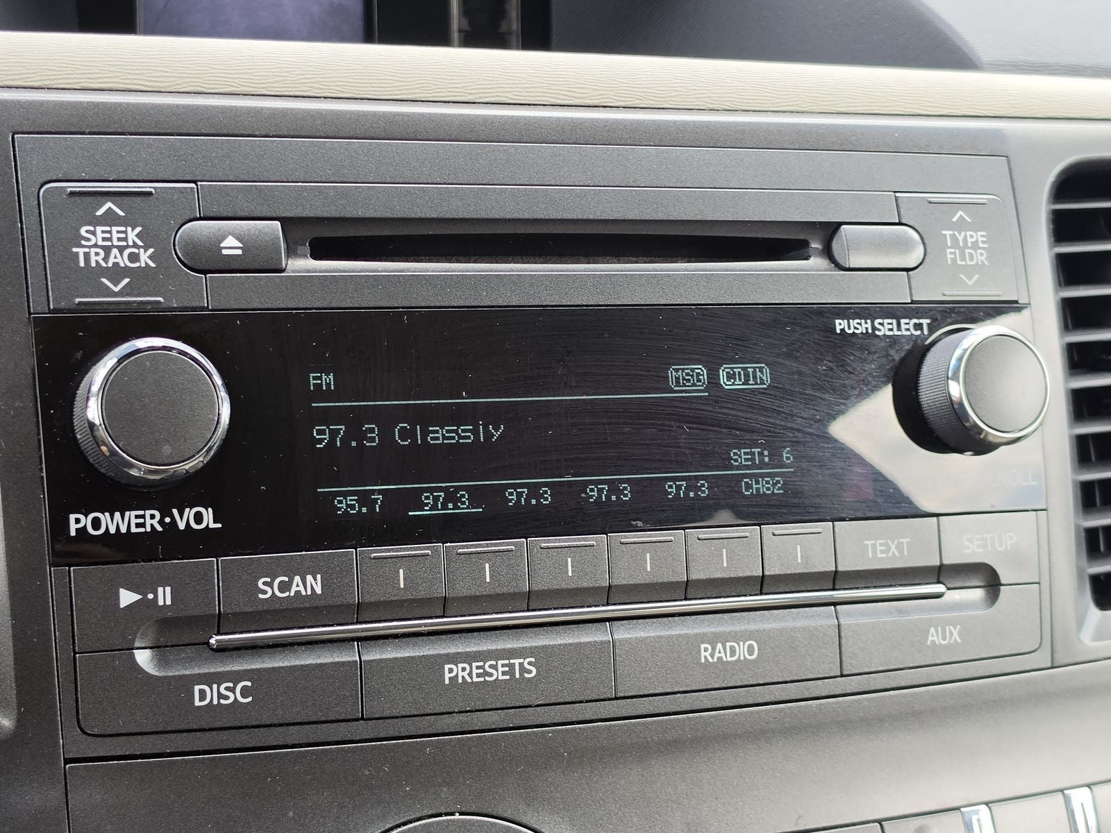 2014 Toyota Sienna XLE 8 Passenger