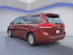 2014 Toyota Sienna XLE 8 Passenger