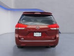 2014 Toyota Sienna XLE 8 Passenger