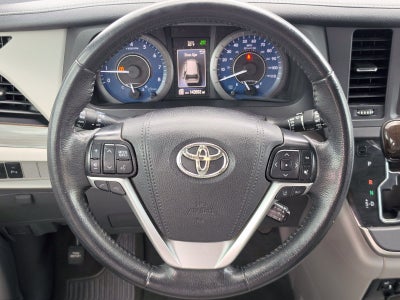 2020 Toyota Sienna XLE Premium 8 Passenger